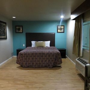 Rocky Inn